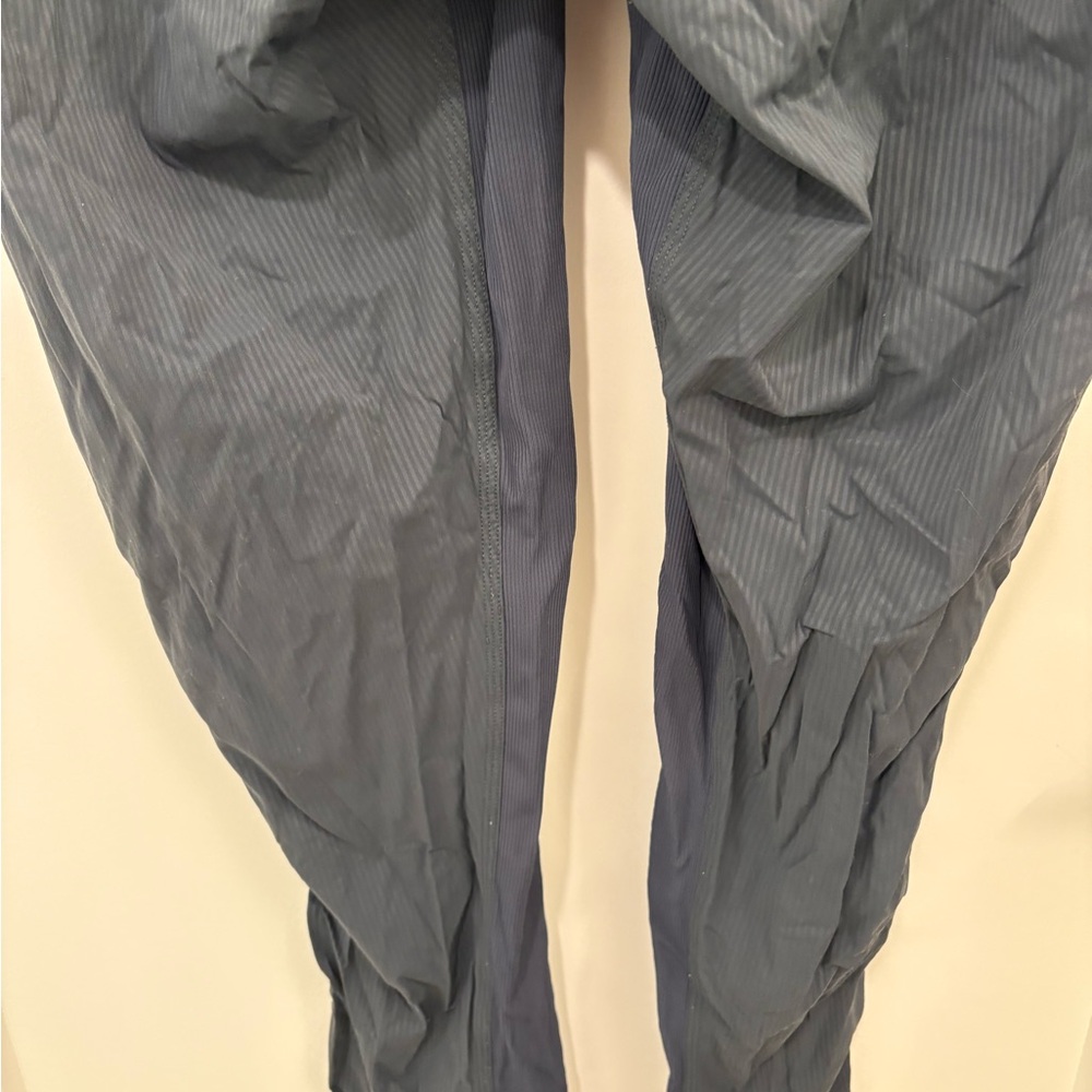 Lululemon Dance Studio Pant III Size 6 - Picture 9 of 14